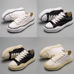 Ontwerper MMY SCHOENEN MAISON MIHARA YASUHIRO Lage canvas oplossen schoenen Zwart Wit platform Sneakers Men Women Sports Casual hardloopschoenen met doosmaat 36-46