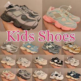 9060 Hardloopschoenen voor kinderen peuter Sneakers jongens meisjes Zeezout Zwart Wit sneakers Runner Wit Blauw Haze Regenwolk Grijs Penny Cookie Roze Sportschoen