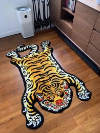 90cmx150cm Tufting Tiger tapis de tapis spécial tapis de sol en forme de couvre-pied padis tigre tapisserie non glisser les tapis de tapis de bain 240419