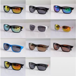 9135 Gafas de sol deportivas para hombres y mujeres Gafas de ciclismo Lentes de espejo UV400 11 colores Gafas al por mayor