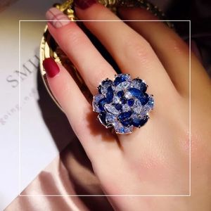 925 Anneaux pour femmes Cubic Zirconia Blue Flower Rotate Ring Open Adjustable Index Vintage Fine Bijoux 240424
