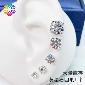 925 Pendientes de piedra Mosang Silver Classic Four Claw D Color Pendientes de piedra individual para hombres y mujeres Teme