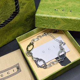 925 Bracelet de lettre plaquée en argent Nouveau designer marque Bracelet Girl Bracelet Bijoux en acier inoxydable de haute qualité