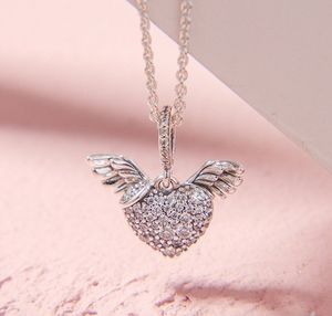 925 Plata esterlina Clear Pave Heart Angel Wings Charm Collar colgante Se adapta al collar de joyería de estilo Pandora europeo