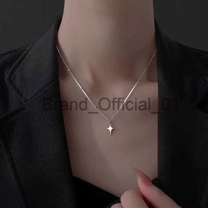 925 Sterling Silver Cross Cross Necklace Star Asymmetrische gepersonaliseerde kraagketen voor verjaardagscadeaus aan vrienden Student Jewelry X0810