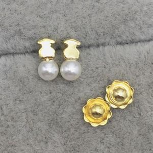 Pendientes de plata de ley 925 Pendientes dorados para bebé con perlas que se adaptan al regalo de estilo de joyería europeo 215263010273e