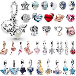 925 Sterling Silver Fit Women Charms Bracelet Perles charme Red Charm Camera Colossus Pendant