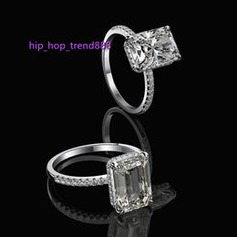 925 Bijoux en argent sterling 18 carats en or Emerald Cut Baguette VVS Diamond Mariage Bague de mariage