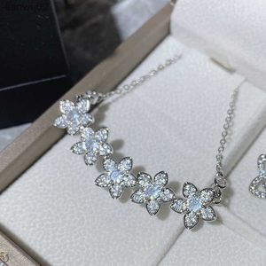 Collier en argent sterling 925 pour femmes pendentif fleur en cristal blanc créateur de chaîne de mode coréenne luxe qualité bijoux cadeaux L230704