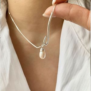 Collier en argent sterling 925 pendentifs collier de perles d'eau douce naturelles pour les femmes bijoux de mariage cadeaux