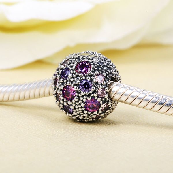 El grano del tapón del clip de las estrellas cósmicas púrpuras de la plata esterlina 925 se adapta a las pulseras del encanto del estilo de la joyería europea