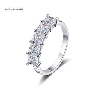 Anillo de plata de ley 925 Anillo de diamante de corte princesa Anillos de fila de boda de diseñador Moissanite chapado en oro de lujo para mujeres 18K de moda