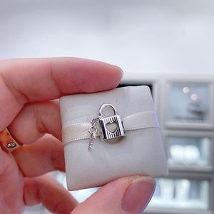 Perle de charme en argent sterling 925 Be Mine Love Lock pour la Saint-Valentin, convient aux bracelets de bijoux de style Pandora européen