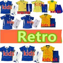 94 98 02 04 BRASIL Vintage Jersey Romario Rivaldo Brazils Carlos Ronaldinho Camisa de Futebol Ronaldo Kaka 1994 1998 2002 2004 Pele rétro Jerseys Kit Kit Kit Kit