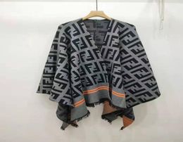 96 Nouvelle arrivée 2019 Pull d'équipage d'automne Coure épaisse de lettres Women039S Cape Cardigan marque Same de style luxe Qian2269041