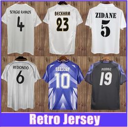 98 99 Raul Mens Retro voetbalshirts Ronaldo Alonso Seedorf Zidane Cannavaro R.Carlos Kaka 'Sergio Ramos 17 18 Thuis weg doelman voetbalhirt uniformen