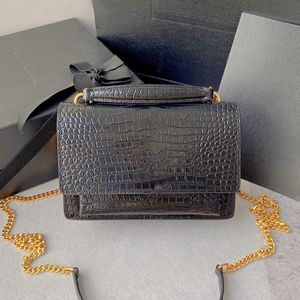 9A Bolso de diseñador Bolsas de asas Moda para mujer Bolso cruzado Sobre Mensajero Cartera con cadena Estilo cocodrilo Bolso de cuero Cartera 19 cm