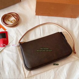 9a Femmes de haute qualité Classic Luxur Lousvn Designer Maling Up Sac de téléphone sac à main Pochette Sac authentique Courette en cuir embrayage fourre-tout