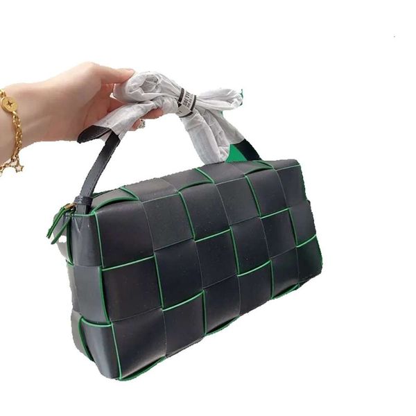 9a Nueva llegada bolso grande de Tofu para mujer correa de hombro ajustable bolso verde bolso tejido práctico ligero para uso diario 28cm