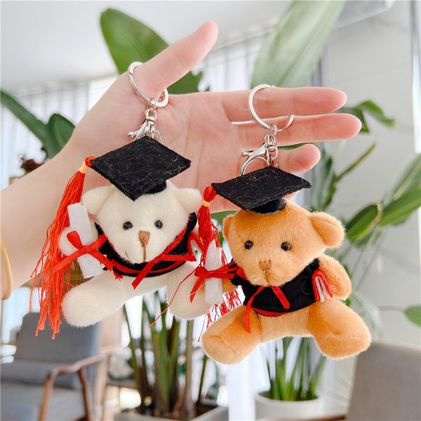 9cm mignon en peluche docteur chapeau Teddy Keychain Girls Boys Bear Key Chain sur le sac Trinket Graduation Party Student Toys Gift