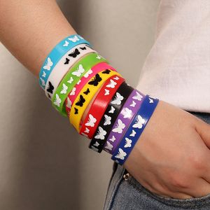 9 pièces/lot bonne chance papillon amour coeur manchette Silicone caoutchouc Bracelets pour homme femmes cadeau bijoux en gros