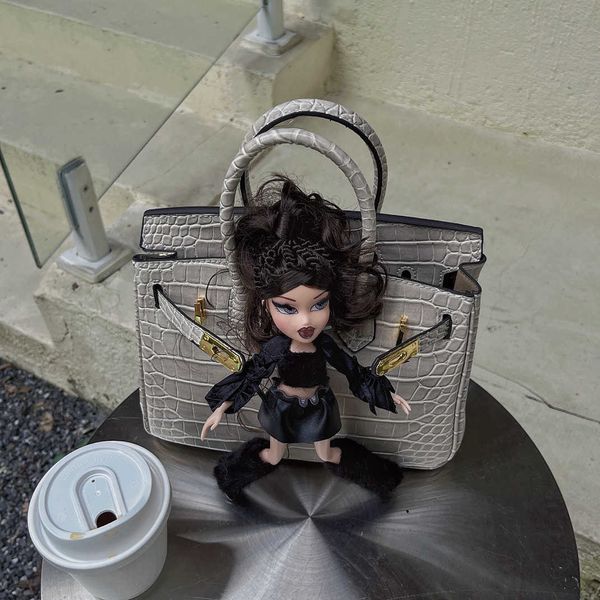 A Birkns Luxury Sac Joke Kardashian Remake Bates Doll Glacier Cool Glacier White Grey Barbie Pink Sac à main Womens