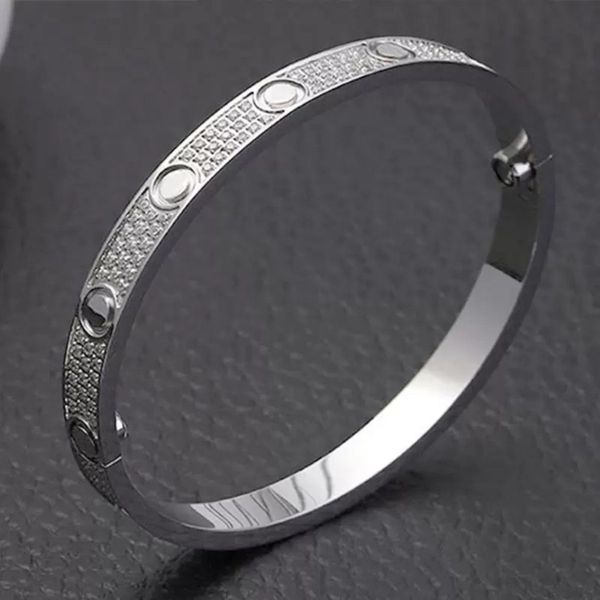 Un bracelet à vis classique de luxe pour femmes, tournevis en acier inoxydable, bracelet en or pour couple, bijoux à la mode, cadeau de Saint-Valentin pour petite amie, accessoires Wh