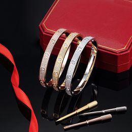 Un bracelet de bijoux de luxe classique Top dix diamants remplis le ciel pour les femmes tournevis bracelet mince conception or rose diamant mariage bracelet de fiançailles chaud