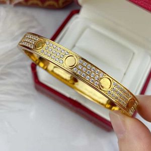 A Designer C arter bracelets en or dames bracelet or designer diamant luxe matériaux avancés bijoux largeur 7MM technologie d'incrustation cachée bracelet fondu w 73Z6