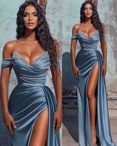 Africain Arabe Split Bleu Robes De Soirée Sexy Une Ligne Hors Épaules Formelle Soirée Robes De Bal Satin Brdemaid Robes Corset Retour BM5000