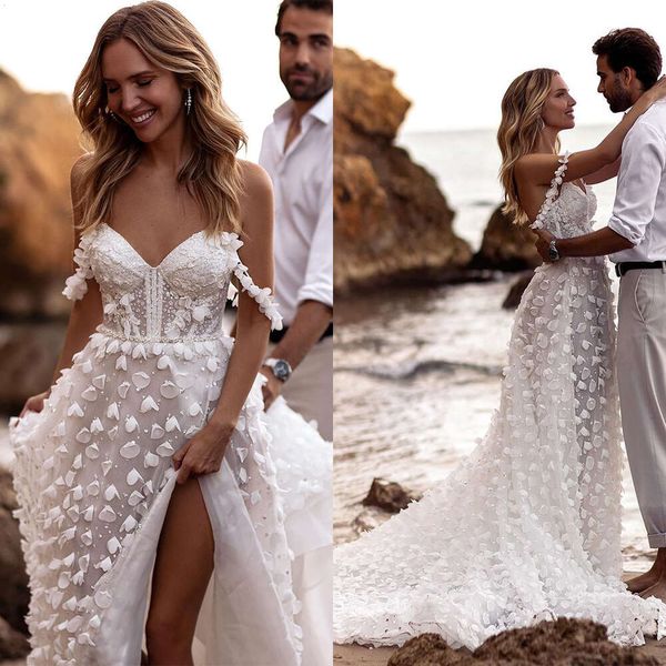 Une robe de mariée de plage de ligne sexy épaule d fleurs robes nuptiales perles faites de taille plus taille latérale
