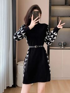 Robes décontractées Nouveau style de luxe français élégant noir / blanc robe tricotée à carreaux pour femmes col rond pull à manches longues robes courtes 2024