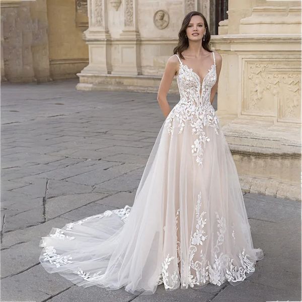 Robe De mariée trapèze Vineck, bretelles Spaghetti, dos nu, longueur thé, avec des Appliques, sur mesure