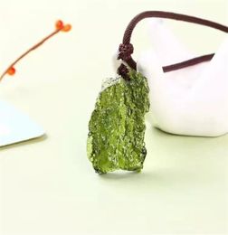 Un pendentif en pierre de cristal d'aérolites vertes Moldavite naturelle, énergie apotropaic4g5g, lot de corde, collier Unique 2010131477716