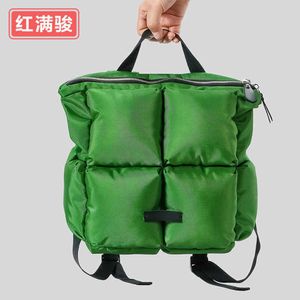 Un sac à dos à carreaux en toile de niche avec un sac à main en coton de remplissage élégant et minimaliste et un sac à dos de voyage en plein air de grande capacité 240402