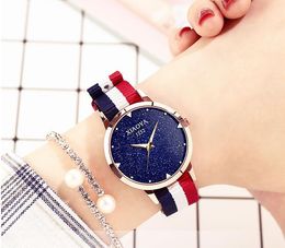 Een pc's / partij Nieuwe Mode Stijl Vrouwen / Man Horloge Dame Zilveren Diamond Polshorloge Staal Armband Ketting Lover Horloge Hoge Kwaliteit Vouwvergrendeling