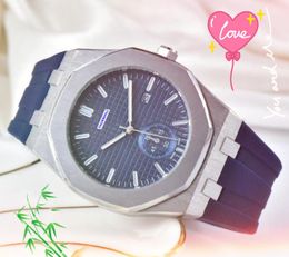 Une personne marque montres pour hommes grande taille produits d'usine vendre horloge en caoutchouc bracelet en acier inoxydable mode chaîne à quartz saphir miroir montre étanche cadeaux de noël