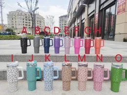 Een set van 40oz sublimatie glitter tumbler met handvat glinsterende tuimelaar roestvrij staal grote capaciteit bier mok geïsoleerde reismok reiskoffie mok voor diy ups