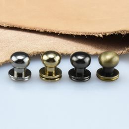 Un style en laiton portefeuille sac vis ceinture Rivet sucette tête de clou moine bricolage fait à la main en cuir sac à main porte-clés clous décoratifs partie matérielle