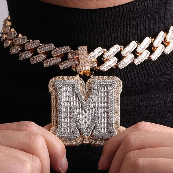 une variété de lettres épissant des bijoux pour hommes coupant le collier fait à la main Moisanite HIP HOP SIRGLE SILPT PENDANT BIELRIE MISSAN