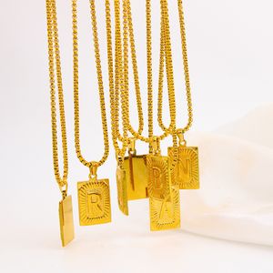 Collier de pendentif en or A-Z pour hommes et femmes chaîne cubaine en acier inoxydable avec un couple initial de haute qualité