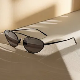 A048 haute qualité cadre en métal INS lunettes chaudes Cool fille luxe concepteur lunettes de soleil femmes mode UV lunettes
