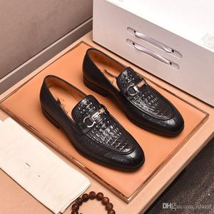 A1 2022 Designer Hommes Chaussures Mocassins Noir Rouge Spike En Cuir Verni Slip Sur Robe De Mariage Appartements Bas Chaussure Pour Business Party Taille 39-47