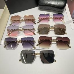 A112 lunettes de soleil de créateur pour femmes de qualité 5A 3008