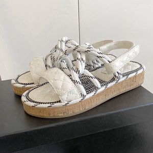 A114 Sandalen 2023 Vrouwen Touw Designer Slipper Platte Platform Sandaal Outdoor Strand Slippers Leer Gedrukt Lace-up Casual schoenen