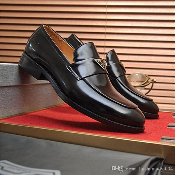 A2 4 Diseñador de lujo de lujo para hombre de cuero aterciopelado zapatos de vestir loro de estilo británico de primavera y otoño mocasines flojos caminatas de verano zapato 35-45