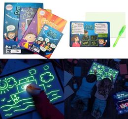 A3 A4 A5 LED-lichtgevende tekentafel Graffiti Doodle Schrijven Tekentablet Magie tekenen met licht Fun Fluorescerende pen Educatief T2720556