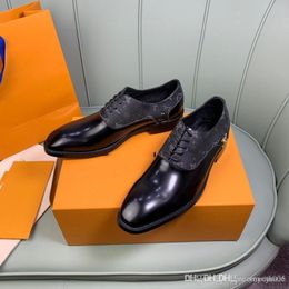 A4 2021 Chaussures décontractées en cuir Hommes Mocassins Bandes de luxe Designer Slip sur la chaussure habillée masculine Style de loisirs Grande taille 38-46 Bonne semelle résistante à l'usure Taille 38-45
