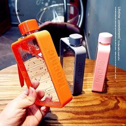 A5 Bouteille à eau plate Gaules Boire pour la tasse de tumbler de papier créatif coréen portable
