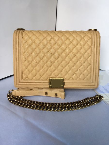 A67087 Sac à bandoulière pour femme Sac à bandoulière de haute qualité Cuir de vachette gaufré Granule et capacité du sac à rabat en métal doré peut contenir beaucoup de choses indispensables